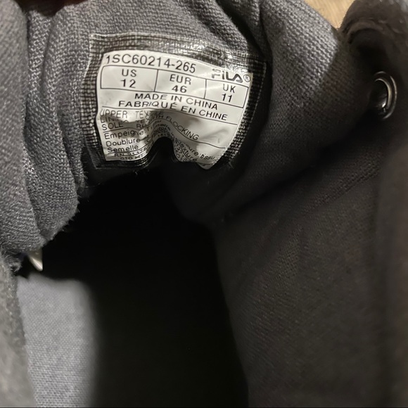 FILA Men’s Mid Gray Canvas Sneakers - Picture 11 of 11